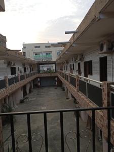 En balkon eller terrasse på Hotel Akwaba Abatta