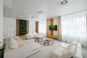 Hotel Silenzio的休息区