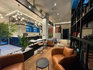 Posezení v ubytování Design Hotel & Private Spa - Tbilisi Edition