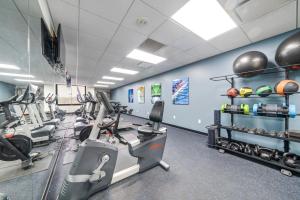 Foto sihtkohas Pittsburgh asuva majutusasutuse Sprawling Stadium Views TOP LOCATION BEST VIEWS 24-7 Gym Lounge Roku galeriist