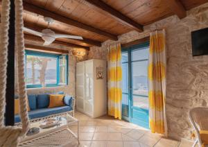 Photo de la galerie de l'établissement Casa Picimenti Zakynthos Marathias Swimming Pool Ground Floor Villa, à Marathias