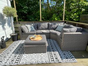 Posezení v ubytování Chalet 2a op Recreatiepark De Wielen