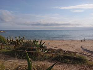 Imagen de la galería de Altafulla, primera linea de mar con acceso directo a la playa, en Altafulla