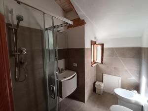 Koupelna v ubytování Su Suberju