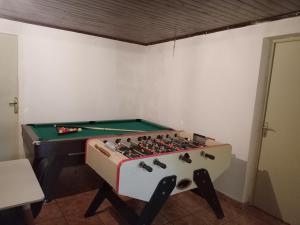 Tavolo di biliardo di La Case des Jacques