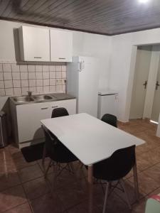 Cucina o angolo cottura di La Case des Jacques