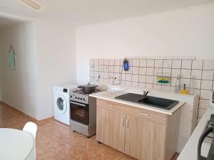 Cucina o angolo cottura di La Case des Jacques