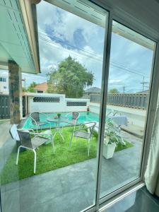 En balkon eller terrasse på Paradise Village Heart of Hua Hin