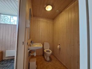 Ένα μπάνιο στο Koselig hus i Stryn +15 φωτογραφίες