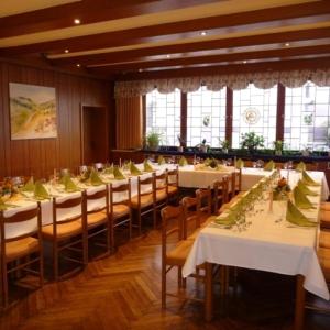 a dining room with white tables and chairs at Braunes Ross in Weidhausen bei Coburg