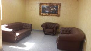 Posezení v ubytování Aryana Hotel