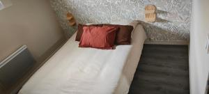 Φωτογραφία από το άλμπουμ του Chambre à louer σε Bonnétable +6 φωτογραφίες