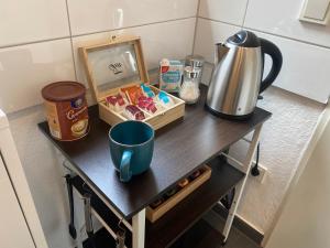 Παροχές για τσάι/καφέ στο FÜR 3 - Boxspringbetten, Smart TV, Parkplatz, Stadion Nähe