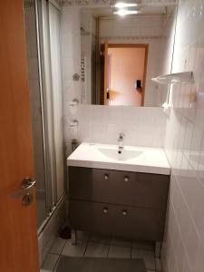 Koupelna v ubytování Chambre 4 avec un lit simple