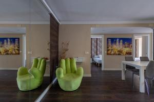 Χώρος καθιστικού στο Apartamento con piscina y zonas comunes