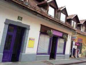 Budova, kde se hostel nachází