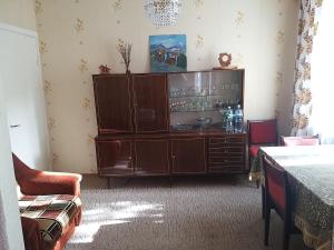 Μια τηλεόραση ή/και κέντρο ψυχαγωγίας στο Kvartira