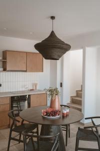 Kuchyňa alebo kuchynka v ubytovaní Kalea Luxury Villas