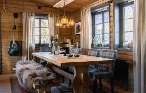Χώρος καθιστικού στο Nice Home In Sjusjøen With Sauna