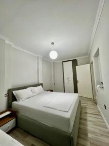 Postel nebo postele na pokoji v ubytování SPIRANCA Luxury Home