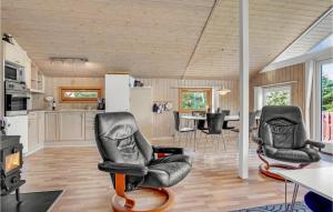 Kuchyň nebo kuchyňský kout v ubytování Holiday Home Olgavej Iv