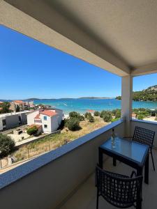 Příroda nedaleko apartmánu + 36 fotografií