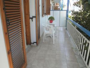 Gallery image of 2 space- selfcatering Apartment Helen No 8 in Xiropigado