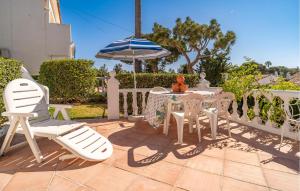 Κήπος έξω από το 2 Bedroom Pet Friendly Home In Mijas