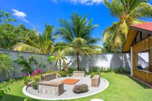 Zahrada ubytování Alafehi Retreat - Private 3-Bedroom Villa with Pool