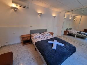 Galeriebild der Unterkunft Villa 170m2 avec piscine Parc des Calanques 15 min Vélodrome in Marseille + 23 Fotos