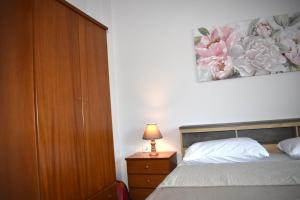 Postel nebo postele na pokoji v ubytování Sunny Beach Front Apartment