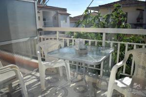Balkón nebo terasa v ubytování Sunny Beach Front Apartment