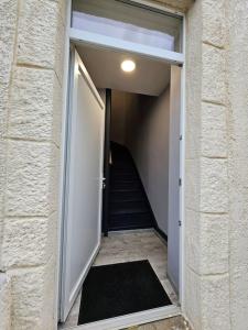 Φωτογραφία από το άλμπουμ του Appartement Saint-Vallier 71 σε Saint-Vallier