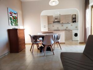 Φωτογραφία από το άλμπουμ του Poseidon Bay Residence στο Μιλάτσο