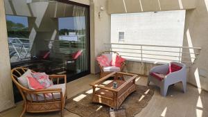 Area soggiorno di Dody's Home