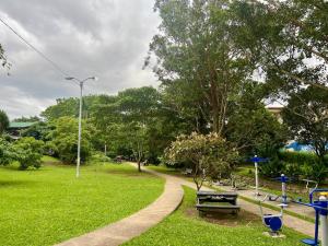 Κήπος έξω από το Carolina Hostel