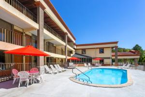 Piscina di Inn at Atlantic City Hotel & Banquet o nelle vicinanze