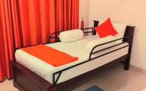 Postel nebo postele na pokoji v ubytování Regent Residencies - Colombo