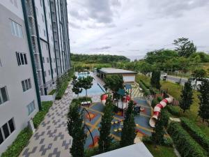 雪邦Tangerine Suite to KLIA within 12Min的水上公园空中景观及水滑梯
