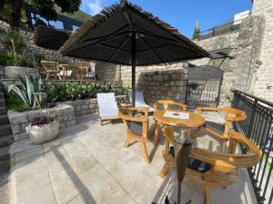 Patio nebo venkovní prostory v ubytování Vila Djuro Mikijelj