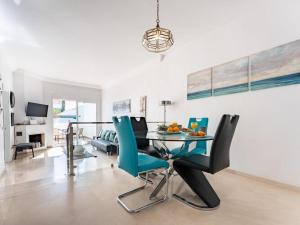 Afbeelding uit fotogalerij van Faro's Fairways Apartment - Caribplaya-ex TUI in Marbella