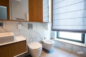Kúpeľňa v ubytovaní Apartamenty Muzeum II Wojny Światowej
