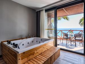 Kép Adora Calma Beach Hotel Adults Only szállásáról Kızılotban a galériában