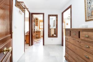 Fotografie z fotogalerie ubytování APARTAMENTO ADULTOS CENTRO N V 1 free parking v destinaci Granada