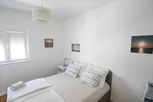 Galeriebild der Unterkunft Sunset Dreams - 5min Beach walk in Trogir + 17 Fotos