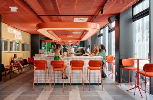 Posezení v ubytování Hife Paris Issy Porte de Versailles