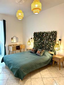 Ένα ή περισσότερα κρεβάτια σε δωμάτιο στο Appartement Cosy au coeur de l'Italie