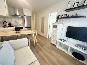 Kuchyňa alebo kuchynka v ubytovaní Beach apartment IV Coeur de Plage