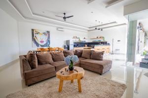 Gallery image of Best Place Near City Center and Batu Bolong Beach! - It's A 3BDR Villa with Private Pool in Canggu