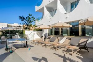 Bazén v ubytování Hotel Vibra Palma Cactus nebo v jeho okolí